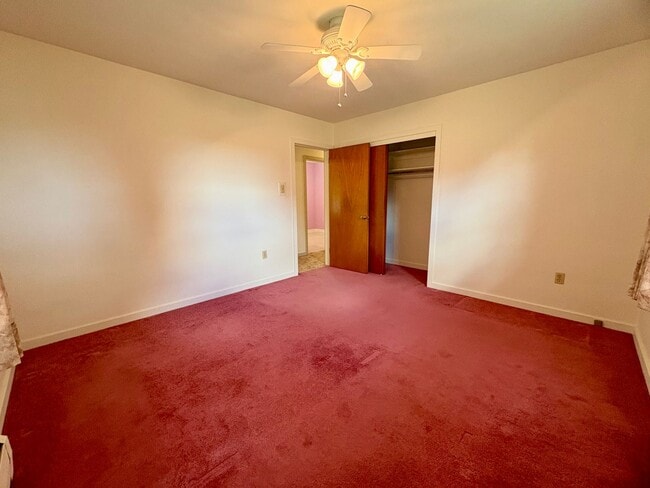 Building Photo - 3 Bedroom 2 Bathroom in Annville w/Huge Ga...
