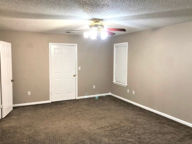 Building Photo - For Rent – 1203 Golfcourse Drive, Jonesboro, AR 72404