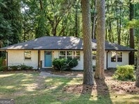 Building Photo - 2263 Nivelle Dr