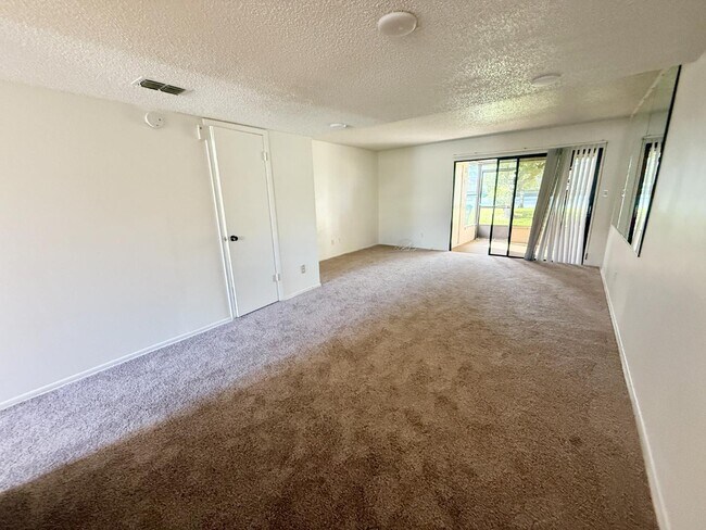 Building Photo - 9209 Seminole Blvd