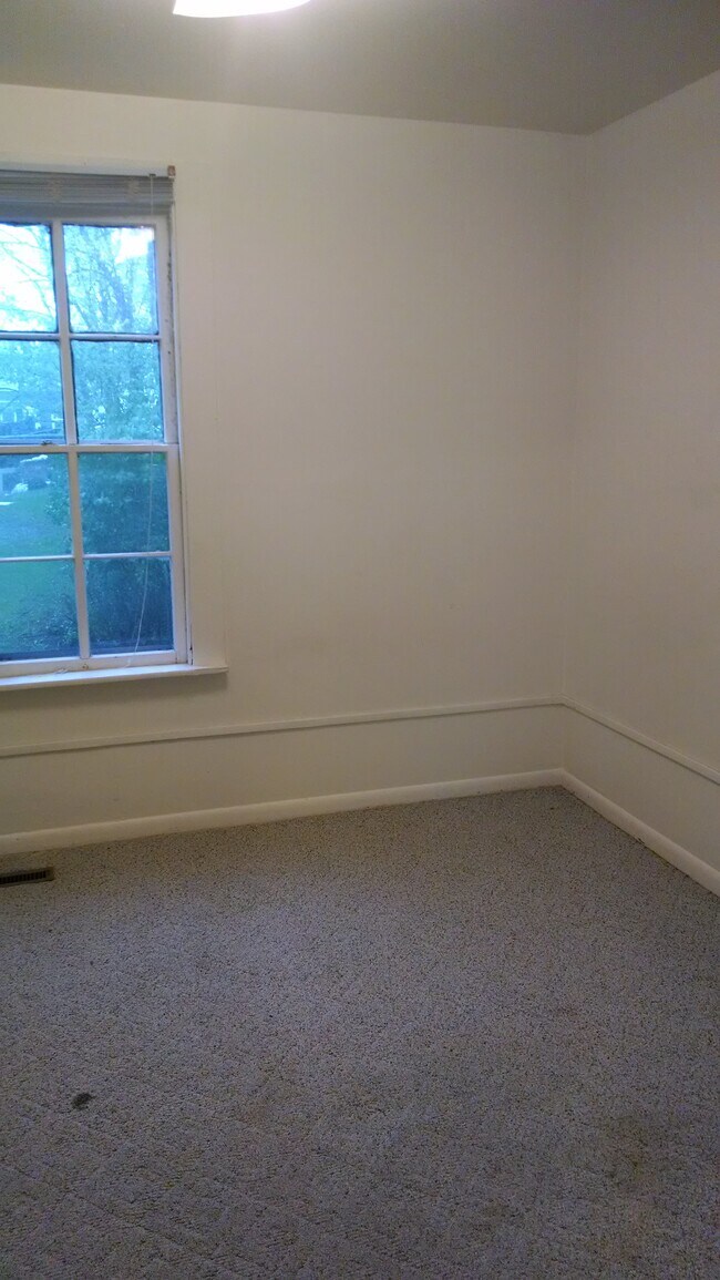 Building Photo - 716 Water St