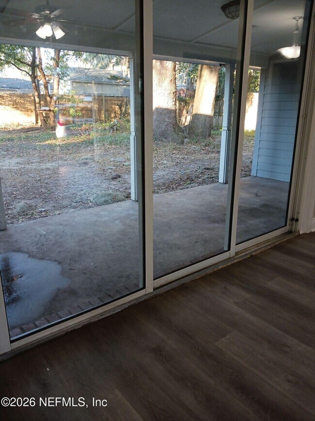 Building Photo - 5455 Gable Ln