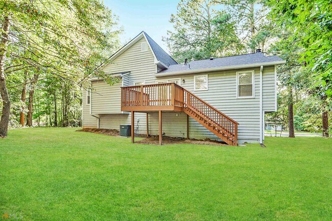 Building Photo - 3013 Fetlock Dr SW