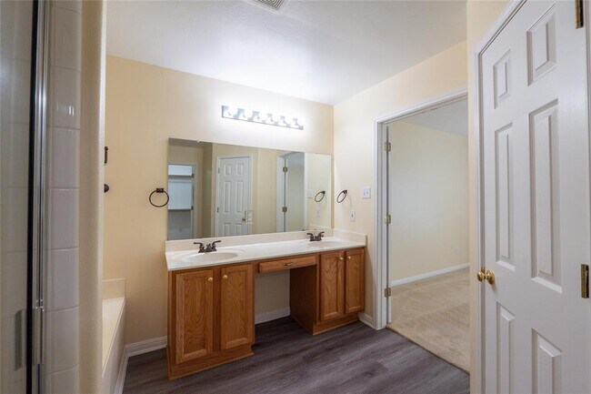 Building Photo - 11712 Dunfries Ln