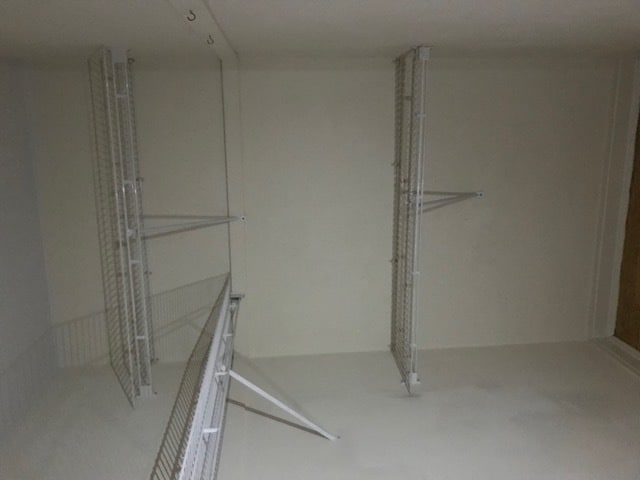 Building Photo - 1824 N Lincoln Park W