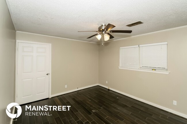 Building Photo - 1009 Timber Brook Cir