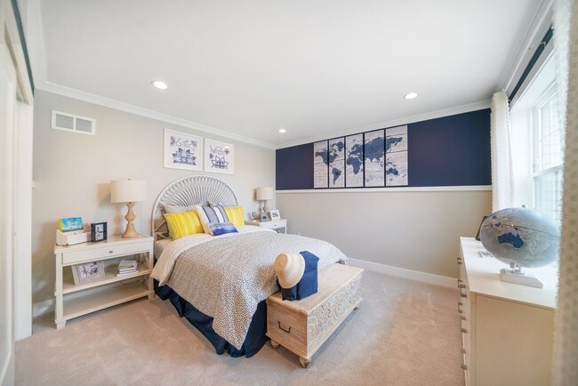 Building Photo - Luxury Fully Furnished 3 Bed 3.5 Bath Townhome in Darlington Ridge