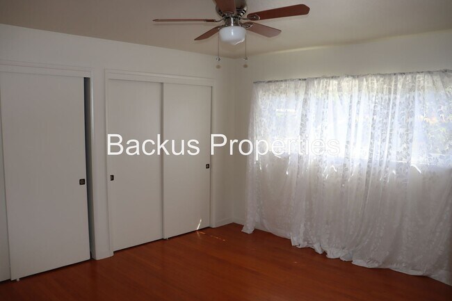 Building Photo - Wonderful three bedroom home in Monterey Park area of South Salinas