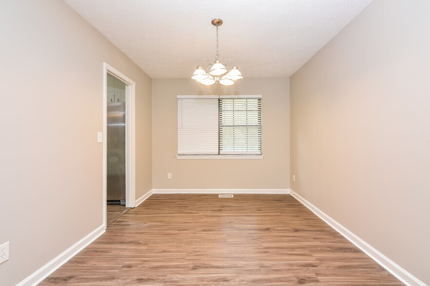 Building Photo - 6682 Cameron Rd