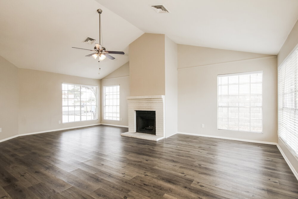 Building Photo - 6529 N 74th Dr