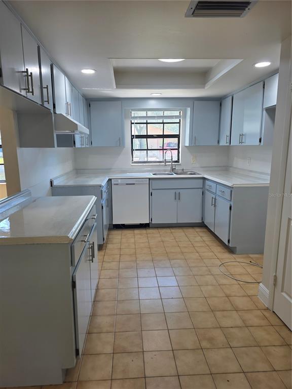 Building Photo - 10410 N Ojus Dr