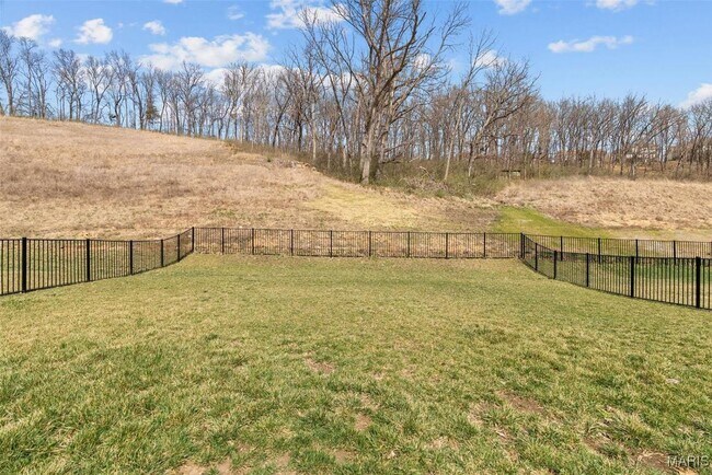 Building Photo - 757 Fox Creek Dr