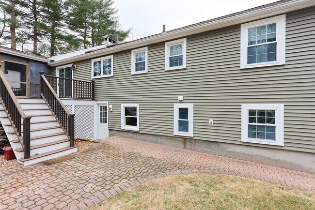 Building Photo - 68 Greene St