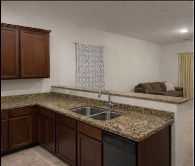Building Photo - 25143 W Maldonado Dr