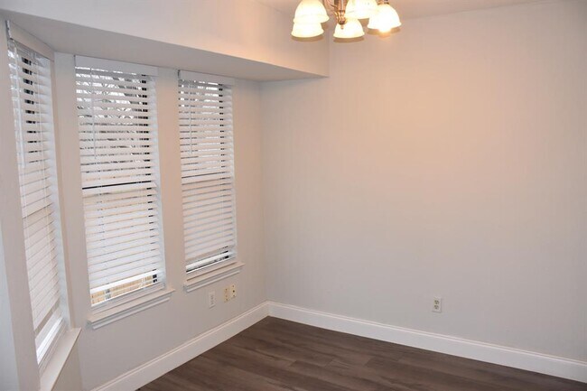 Building Photo - 1810 Rawhide Loop
