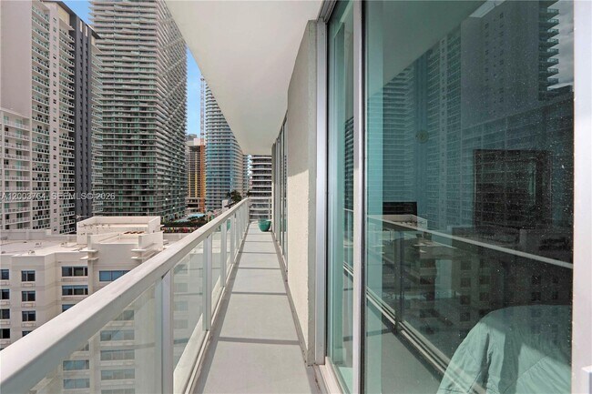 Building Photo - 79 SW 12th St