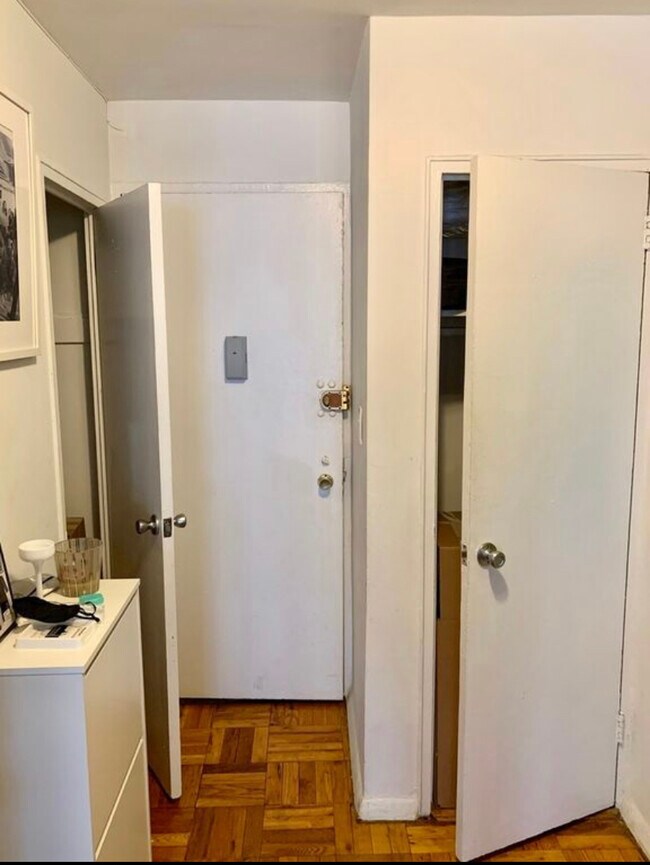 Walk in closet - 240 E 76th St