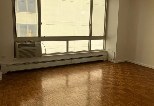 Building Photo - 358 9th Ave