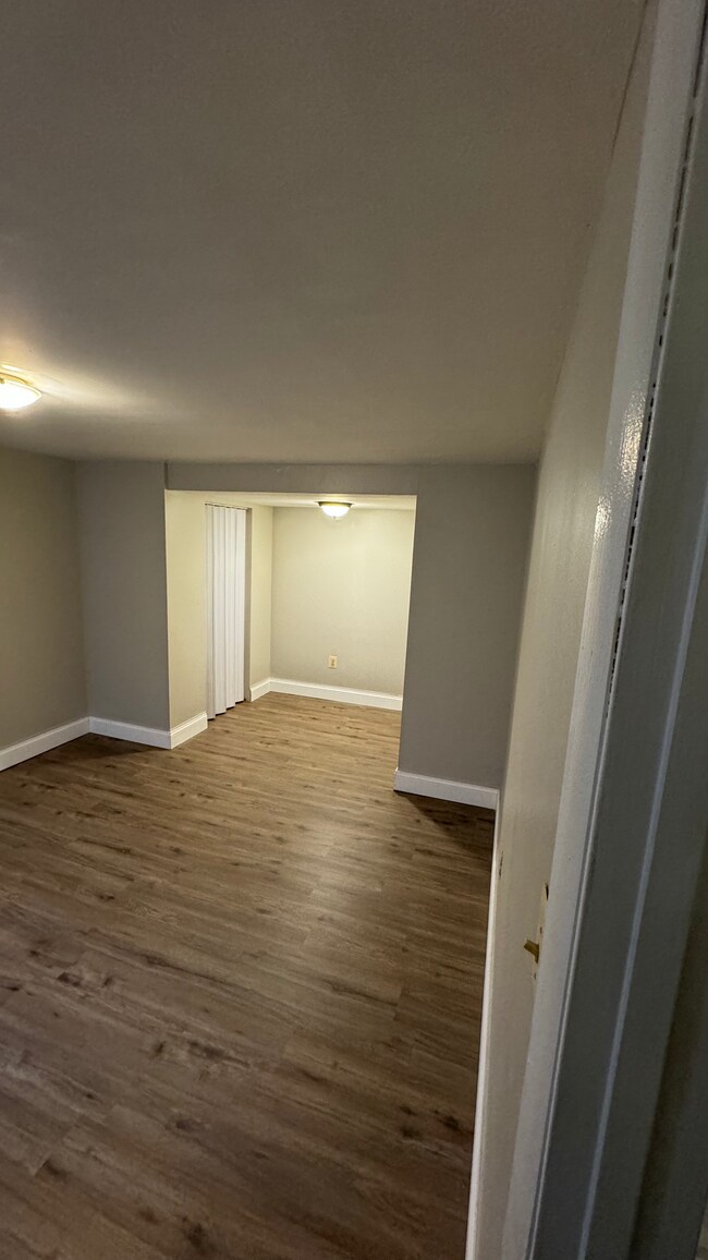 Building Photo - 1051 Desoto Rd