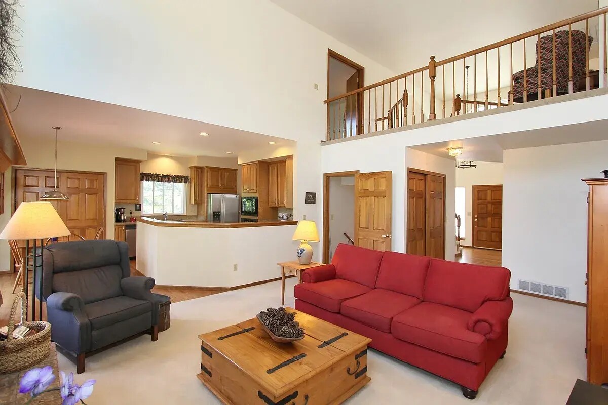 Building Photo - 4990 Nightshade Cir