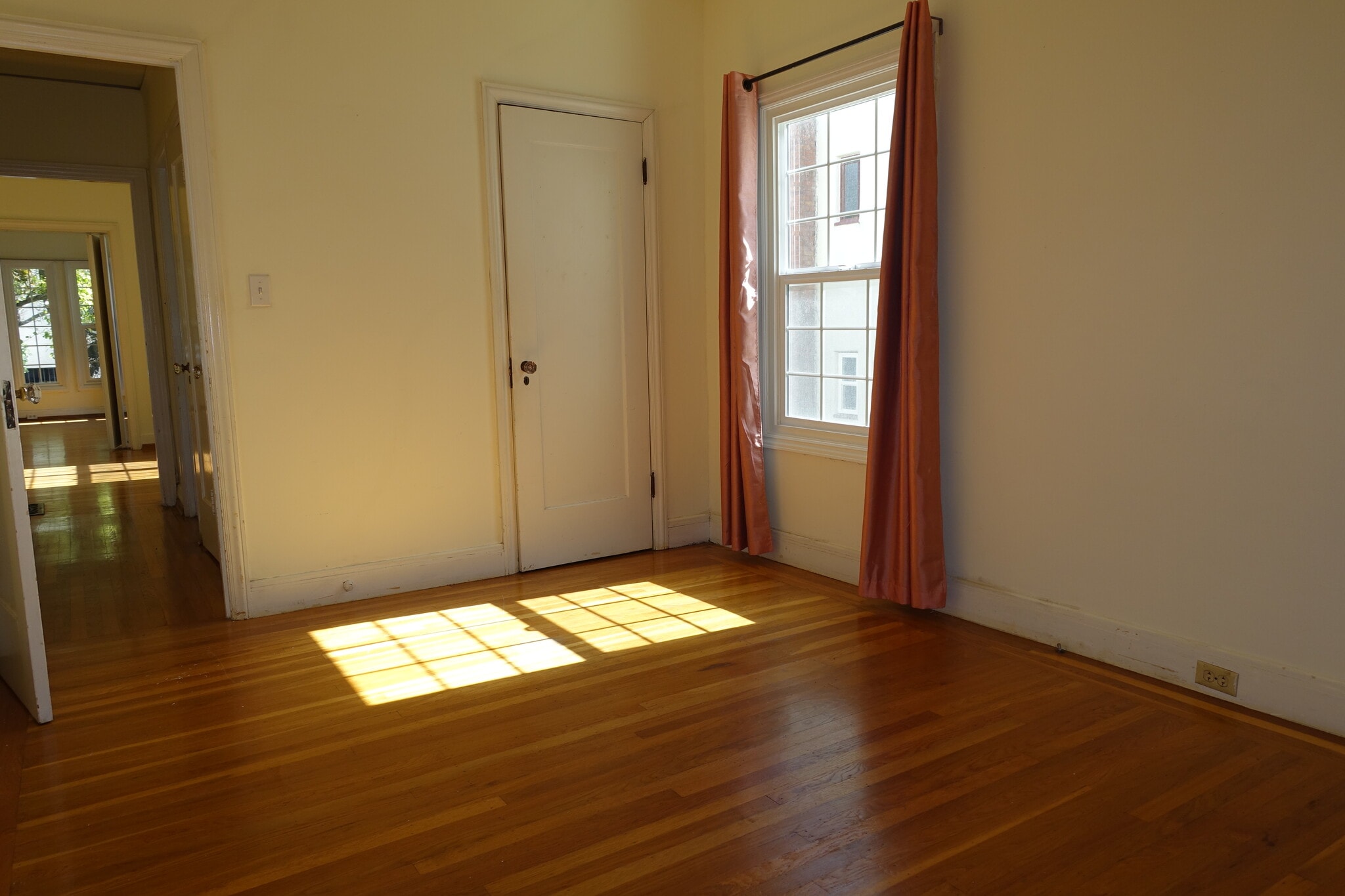 Building Photo - 2571 Virginia St