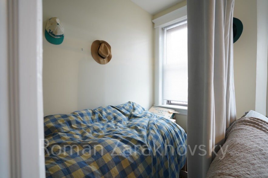 Building Photo - 4 Ayr Rd