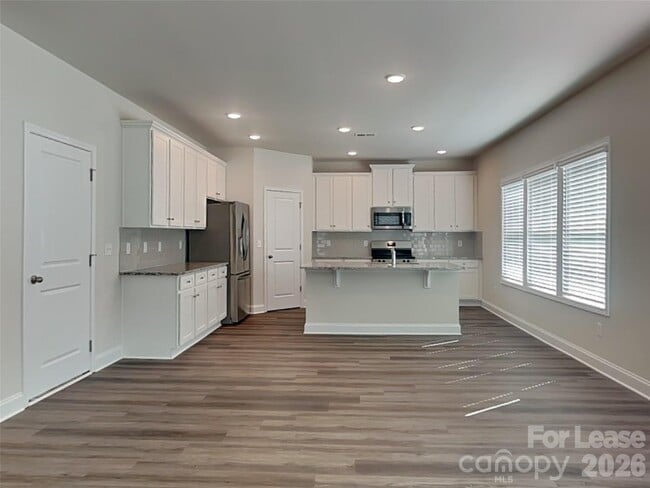 Building Photo - 123 Halesworth Rd