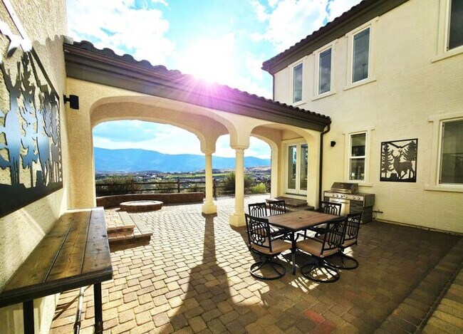 Building Photo - First Month Free – Executive Somersett Home Offered Furnished or Unfurnished with Panoramic Views...