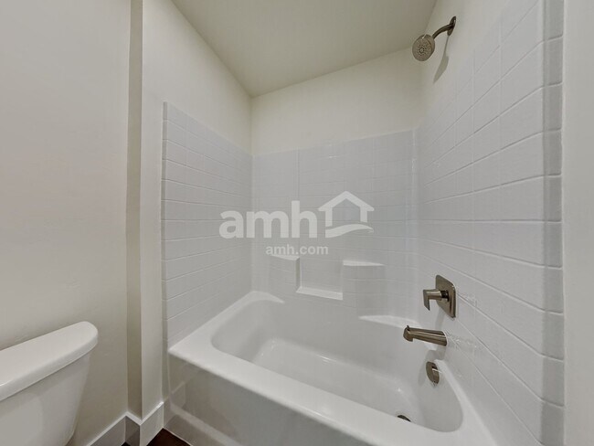 Building Photo - 1421 Alderleaf Ave