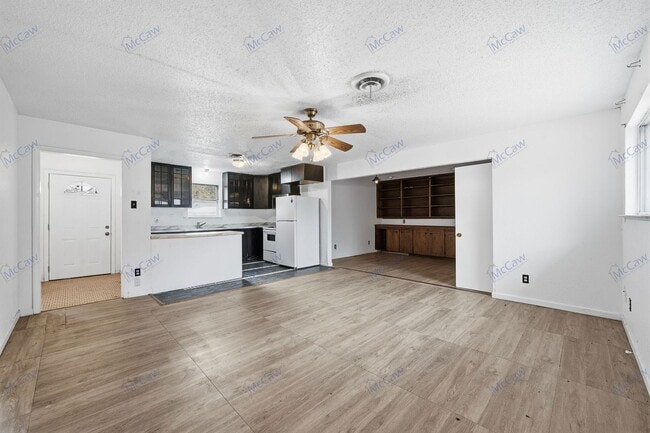 Building Photo - 6921 Greenlee St