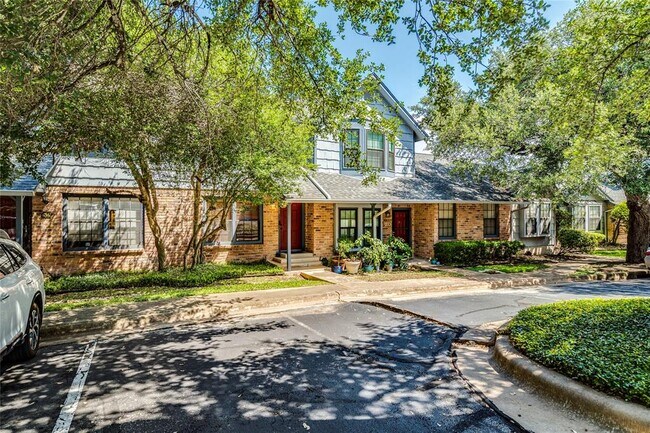 Building Photo - 1411 Gracy Farms Ln