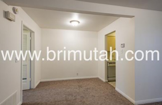 Building Photo - 1418-1426 S. 1100 E. - 5S