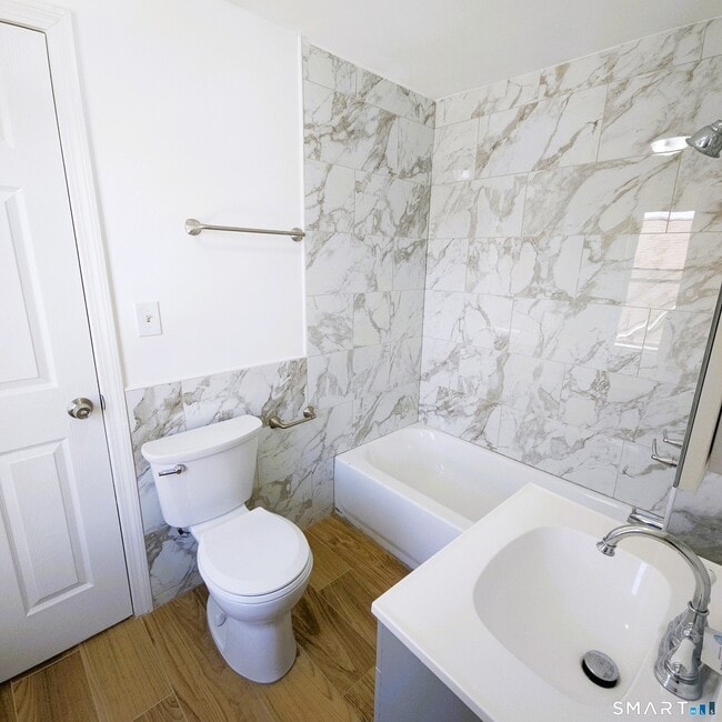 Building Photo - 97 Gridley St