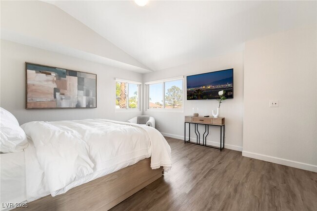 Building Photo - 2717 Lovington Dr