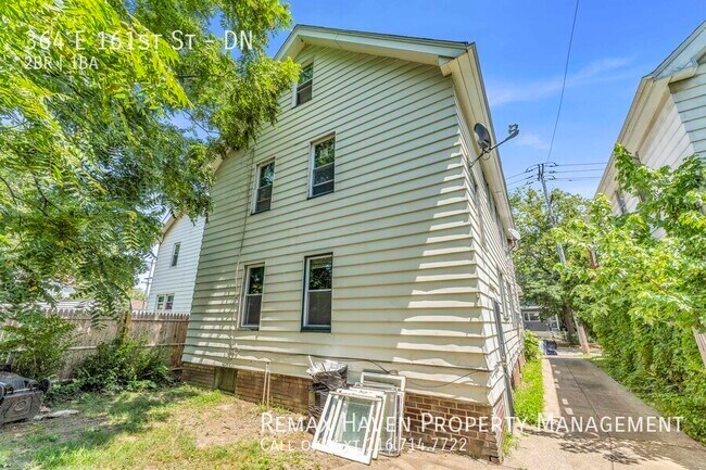 Building Photo - 364 E 161st St