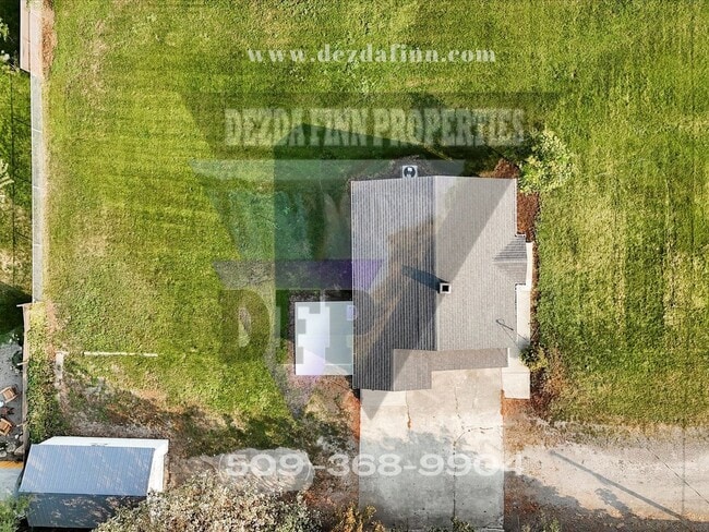 Building Photo - 2 Bed, 1 Bath in NE Spokane Valley Availab...
