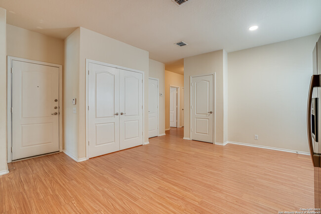 Building Photo - 8519 Pecan Cross