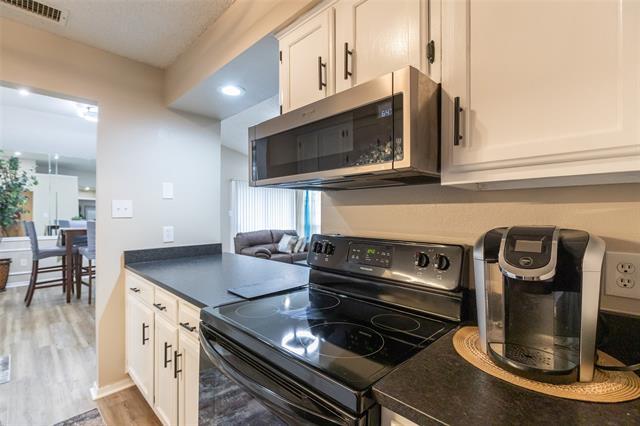 Building Photo - 47 Shady Brook Cir