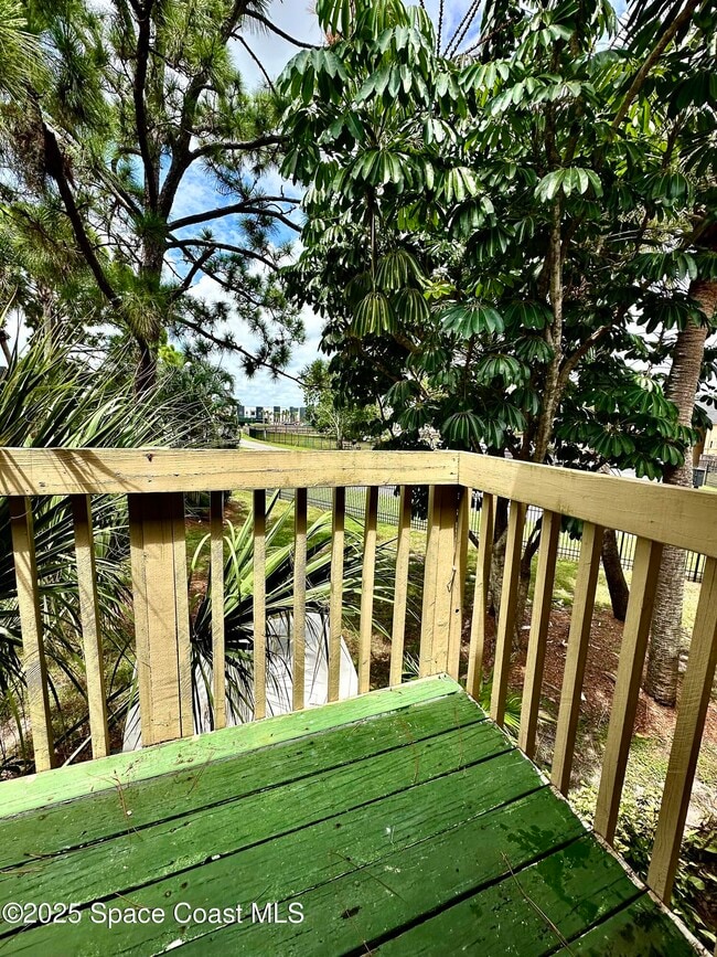 Building Photo - 2190 Forest Knoll Dr NE