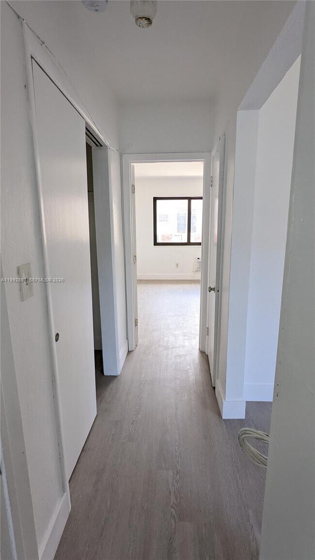 Building Photo - 811 81st St