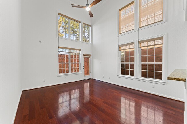 Building Photo - 1246 Glenwood Canyon Ln