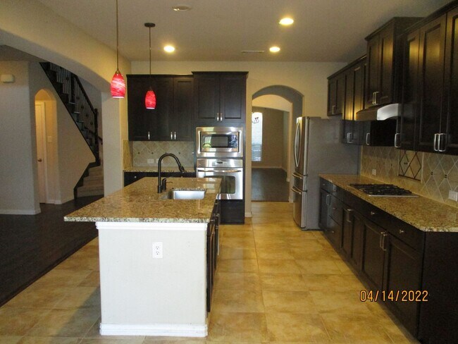 Building Photo - 2505 Mesa Glen Dr