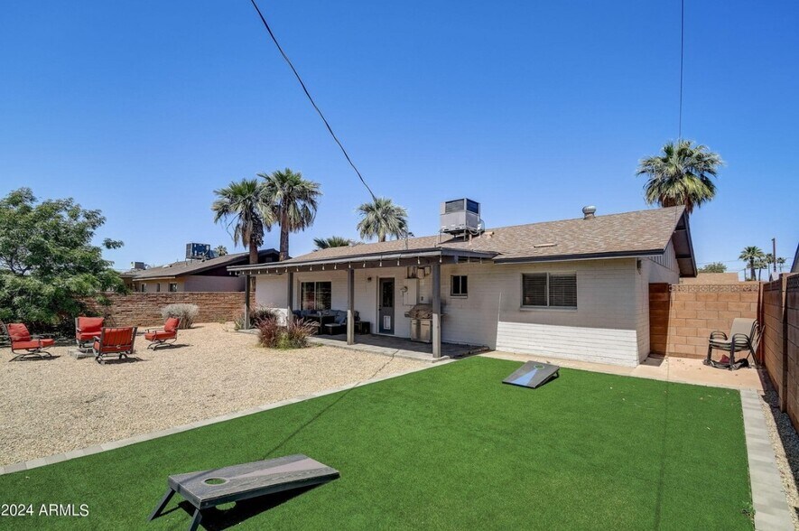 Building Photo - 1015 E Concorda Dr