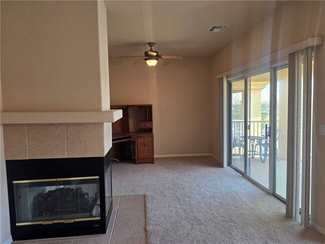 Building Photo - 1825 E Shore Villas Dr