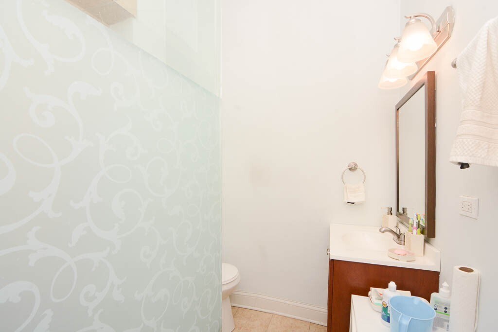 Building Photo - 2347 W 24th Pl