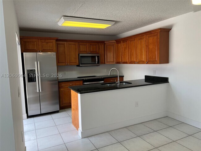 Building Photo - 9105A SW 19th Pl