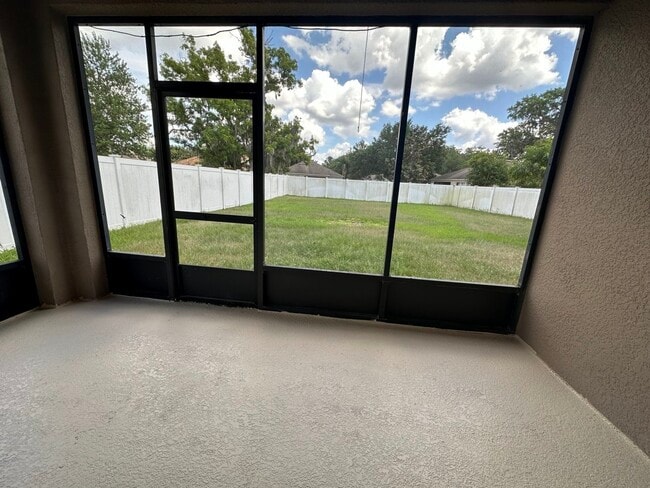 Building Photo - 2211 Pine Oaks Tr