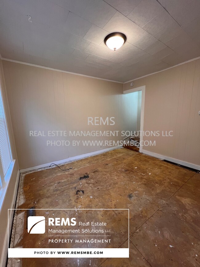 Building Photo - 626/628 4th Avenue