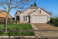 Building Photo - Beautiful 3(4) Bedroom/2 Bath Home Located in Lodi Ca