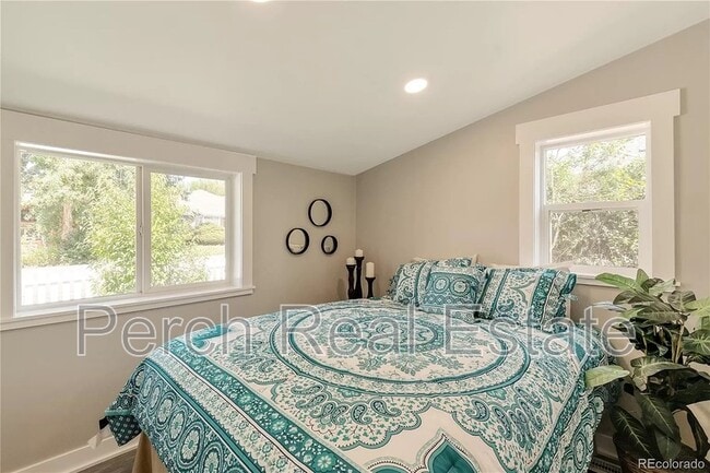 Building Photo - 2868 Benton St